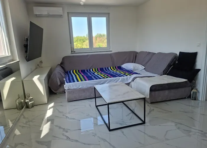 Luxury Apartment With 2 Bedrooms And Swimming Pool