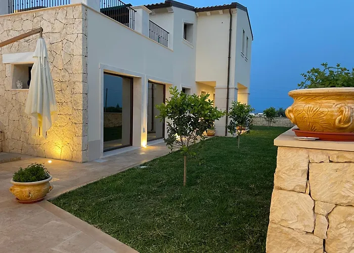 Villa Carmiano Luxury Bedrooms In Avola In The Province Of Syracuse With Room With Swimming Pool