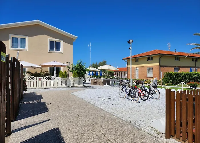 Lido Blu - Beachfront Suites & Apartments