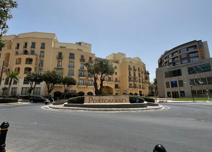 St Julians Apartment