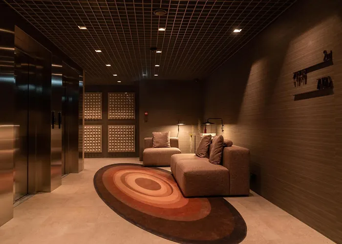 348 Suites Short Stay