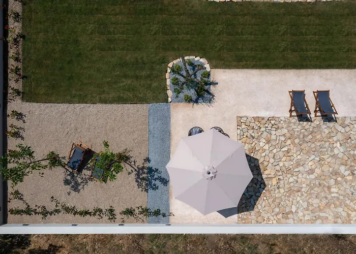 Melian Suites