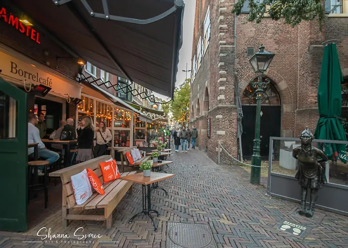 Aparthotel De Koning By Urban Home Stay