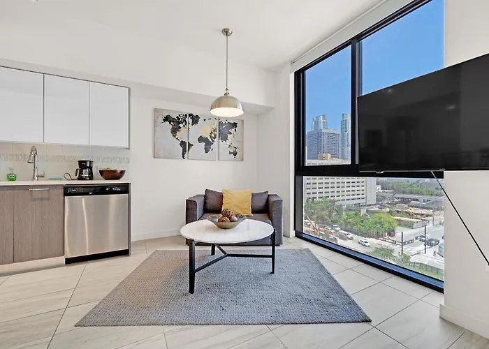 Devereaux Miami Luxury One-Bedroom And Studios