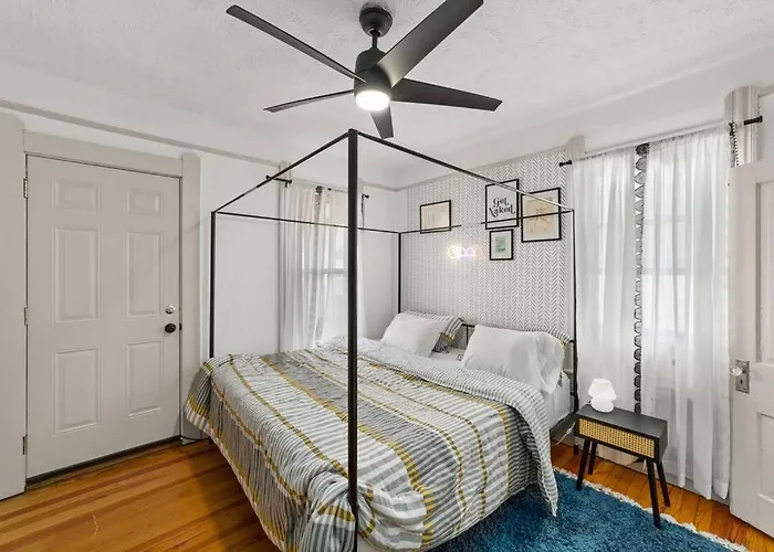 Pet Friendly 2Br In Little Italy # 3