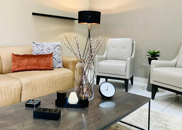 Essence Lifestyle Self-Catering Accommodation - 1523 Hochland Park
