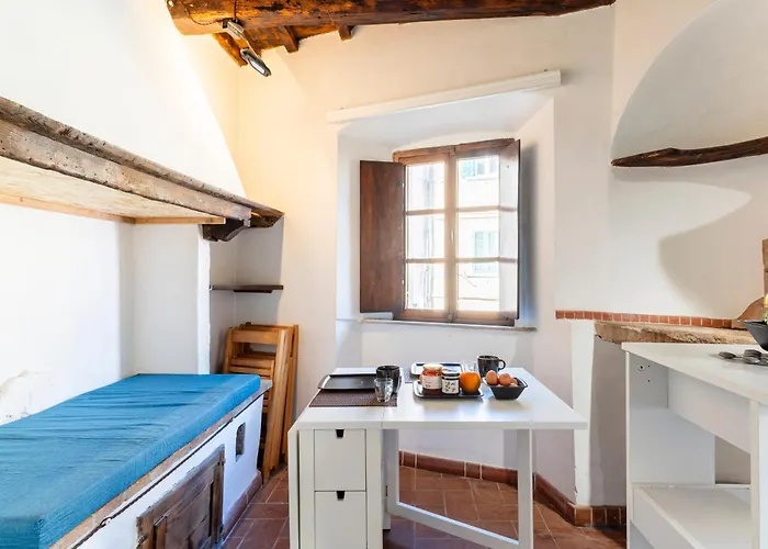 Guesthost - Castagneto Carducci - Central And Bright Flat