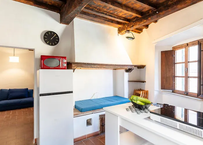 Guesthost - Castagneto Carducci - Central And Bright Flat