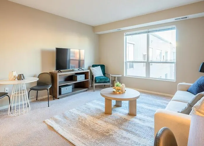 Landing Modern Apartment With Amazing Amenities