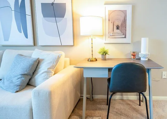 Landing Modern Apartment With Amazing Amenities
