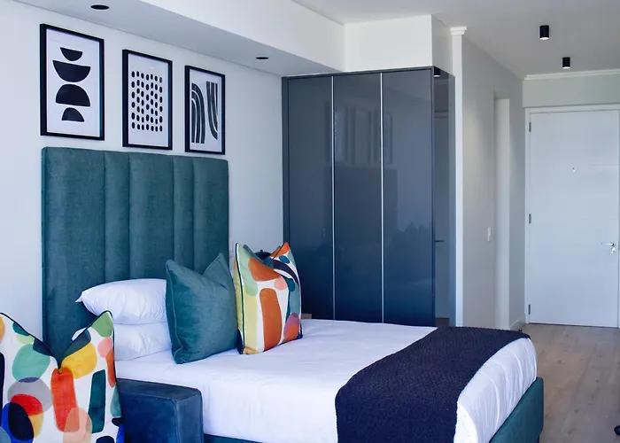 Executive Apartment At Ellipse Waterfall