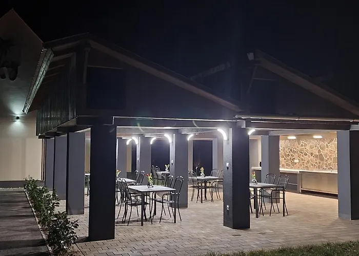 Holiday House Berekfuerdo
