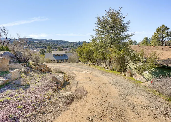 1 Mi To Dtwn: Scenic Prescott Hillside Retreat!