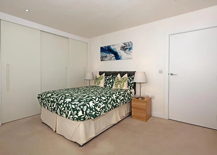 Kew Bridge Penthouse
