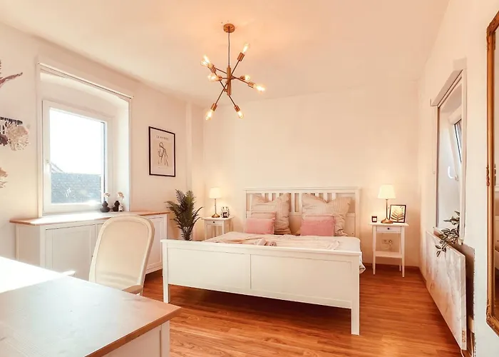 Zentrales Turm-Apt Mit Terrasse