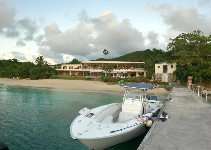 Beautiful Honeymoon Suite At Sunset Serenade