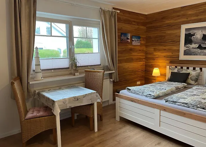 Appartement 1 Mit Kueche Und Neuem Bad, Frisch Saniert