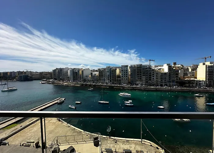 86 Spinola Bay