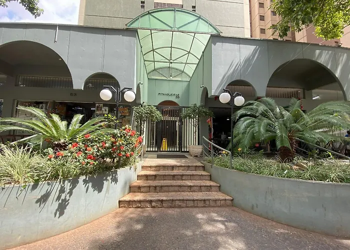 Apto 1 quarto, Centro, Cambuí, Guanabara, 1 vaga garagem, prox. a mercado, academia, hospital