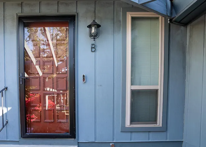 Hendo Hideaway Unit B 2Bed,1 Bath