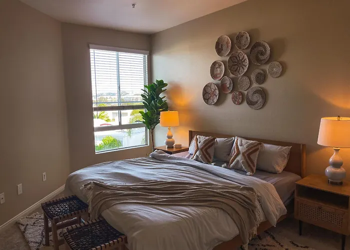 Sunny 1Bdr Centrally Located In Marina Del Rey