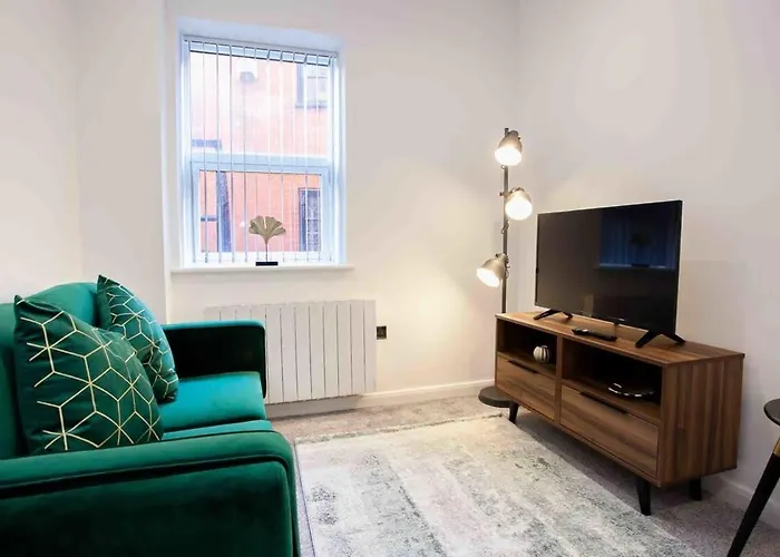 Modern & Stylish 1 Bedroom Apartment In Bolton