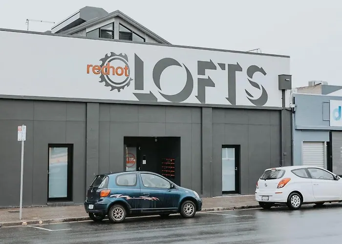 Devonport Loft Apartment Ac Great Location!