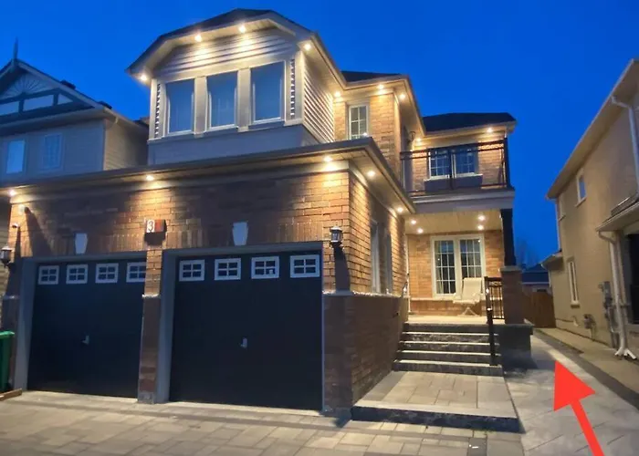 French Charm In Brampton 2 Bdrm Apt