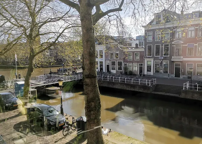 Slapen Aan De Sluis