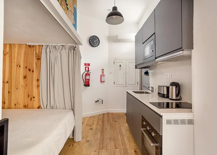 Studio Nest - Near The Train To Lisbon & Sintra
