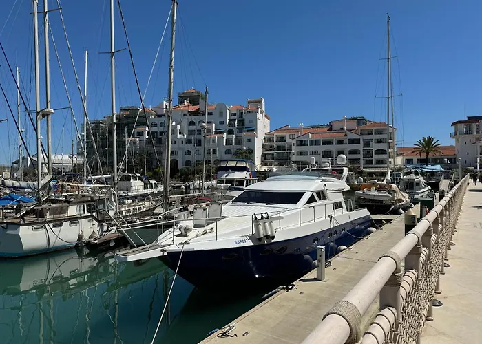 Marina Club Luxury Private Studio With Pool And Incredible Views