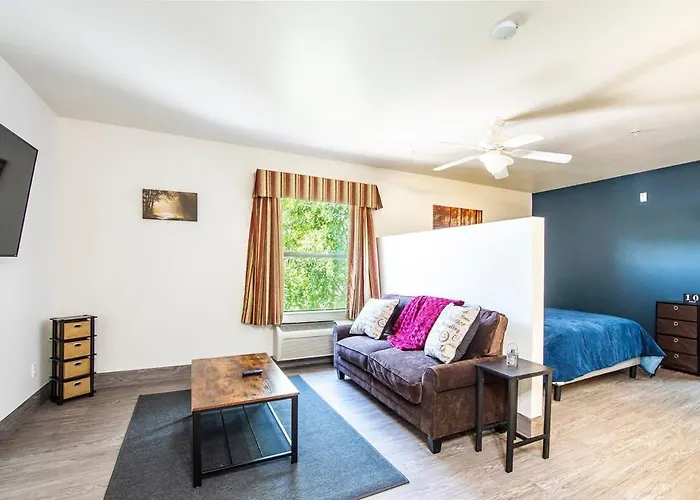 Vistas 216- Renovated Central Sierra Vista Long Term Discounts