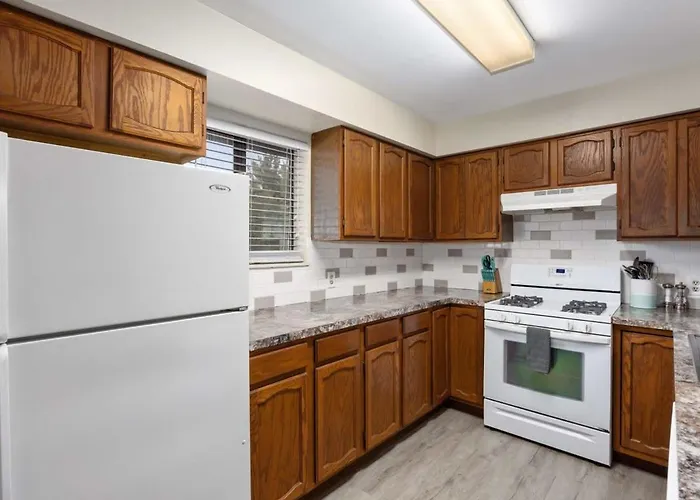 Countryside Cottage Near By Lake Bella Vista