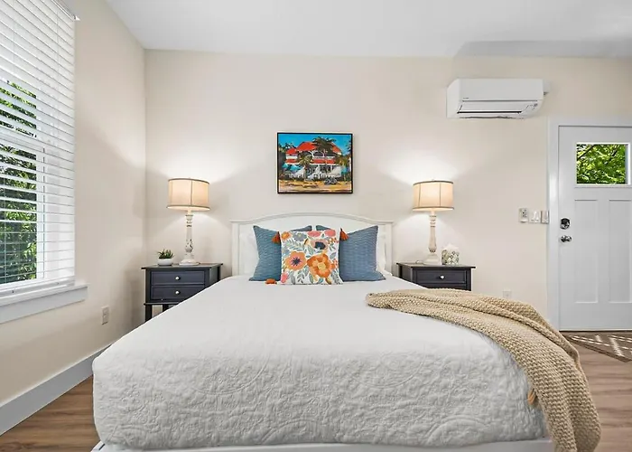 New Private Apt In Uptown St Aug Walk Everywhere