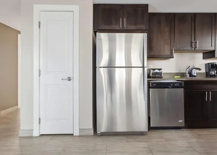 2Br Downtown Luxury Getaway