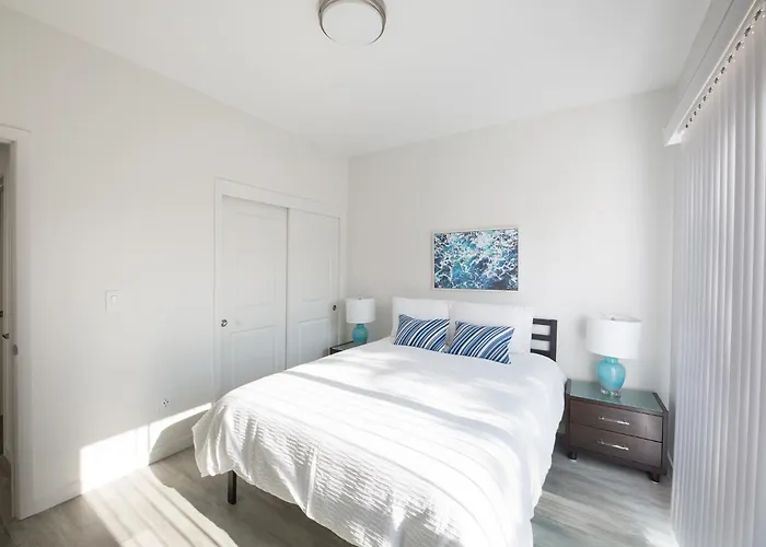 Sonoma Grove Suites