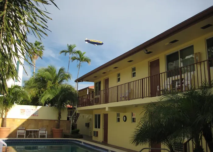 Motel: Surf Side Resort