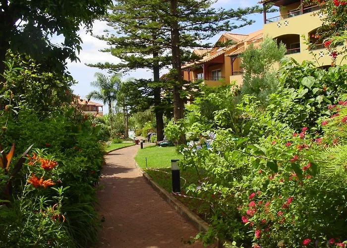 Pestana Village Garden Hotel