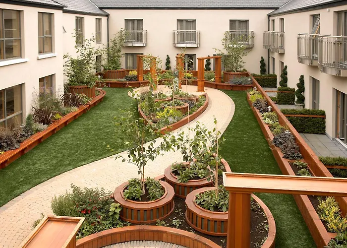 Luxury hotel only: Westport Plaza Hotel, Spa & Leisure