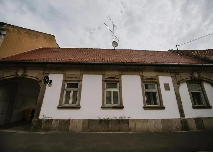 Plitzner Belvarosi Apartmanhaz