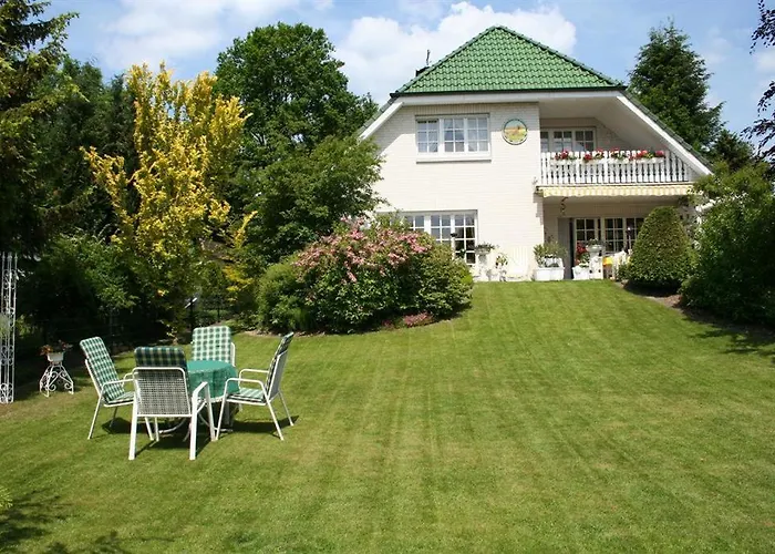Ewigleben, Landhaus Gartenstrasse