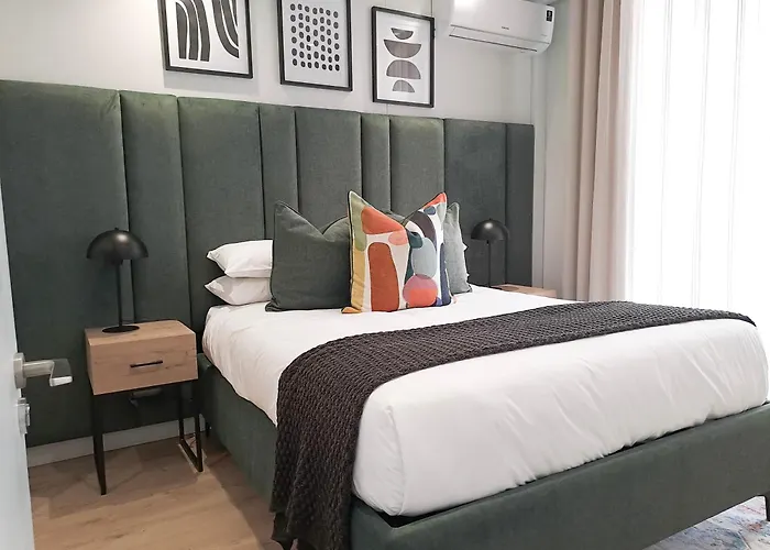 Executive Apartment At Ellipse Waterfall