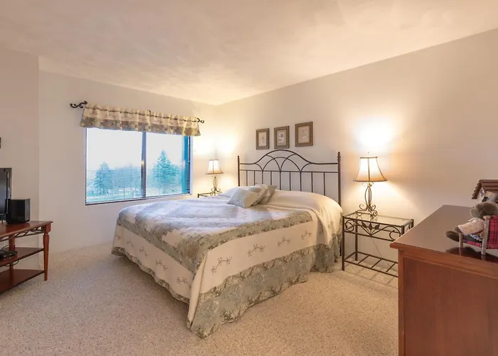 Seven Springs 2 Bedroom Condo - Deck And Mountain Views