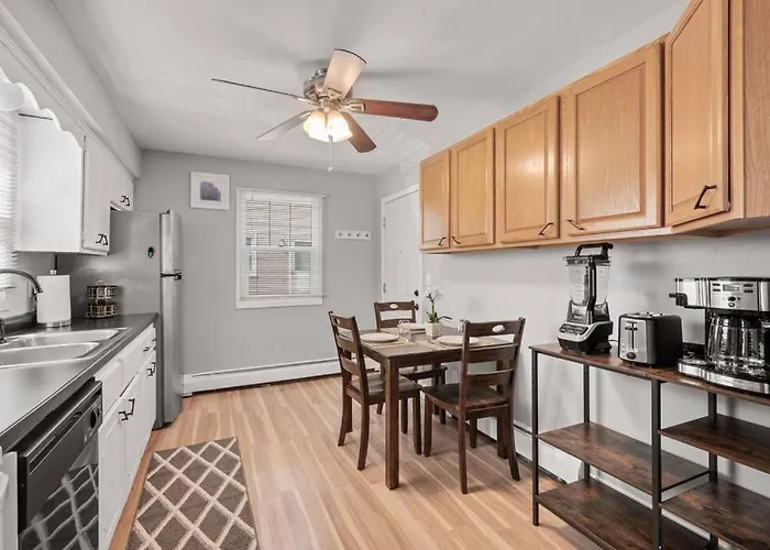 Tranquil 2Br Apt Mpls - 8075 Apt 2