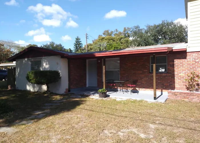 Quiet House For Vacation And Business Adventurers