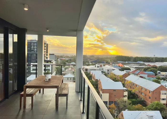 Harbour Towers Apartments, Free Parking & Tram Access - Hello Newcastle Accommodations