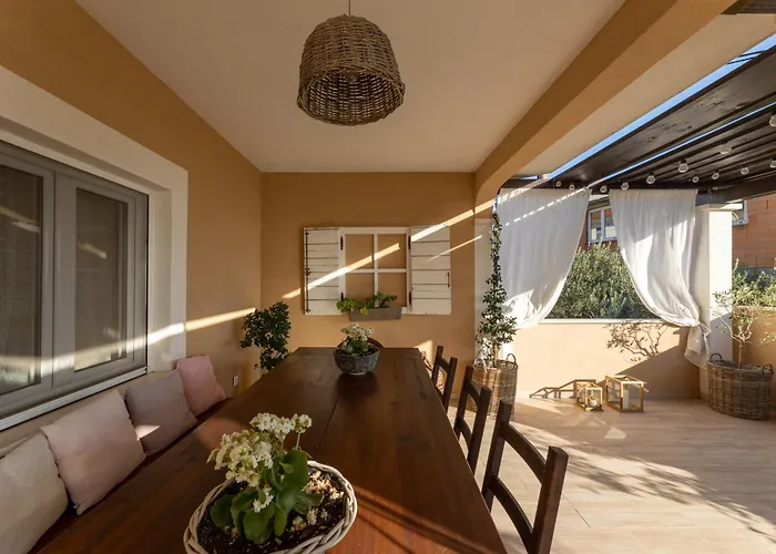 Apartman Flos,Terrace 40 M2, Sea View
