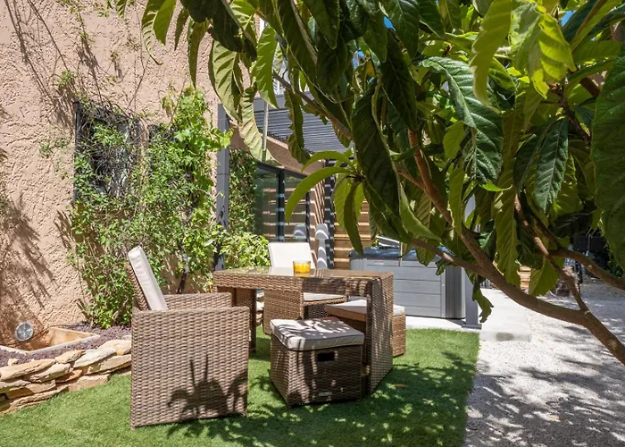 Honey Moon - Studio Romantique Jacuzzi Et Ecran Cinema