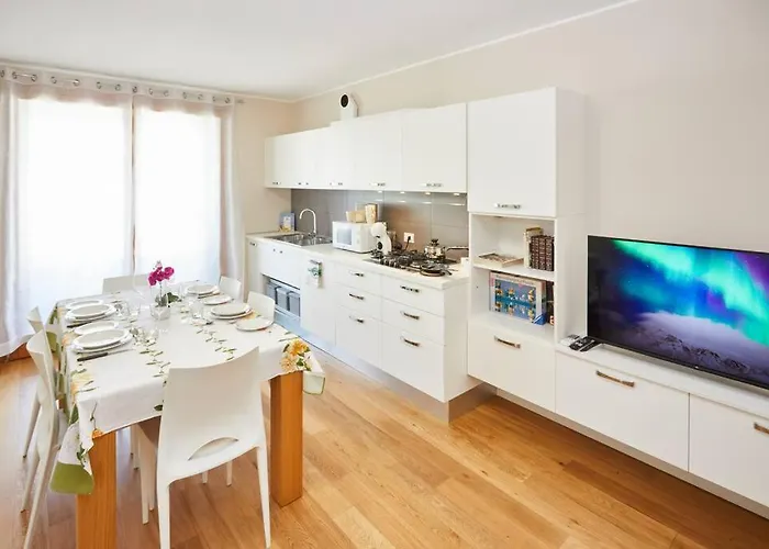 Lux Apartment Aviano Centro Ac Parking