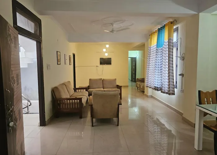 3 Bhk In Krishna Nagar Lucknow Lko 302R